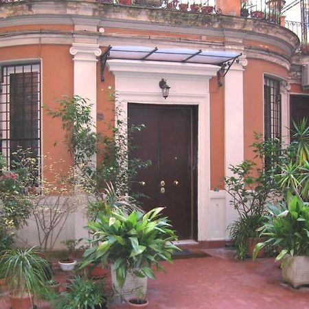 Vivilo Collection - Opera Teather Apartment - Very Central ローマ エクステリア 写真